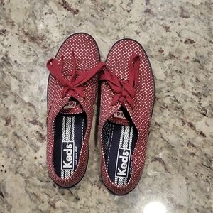 Burgundy w/ polka dot sneakers; US Size 8